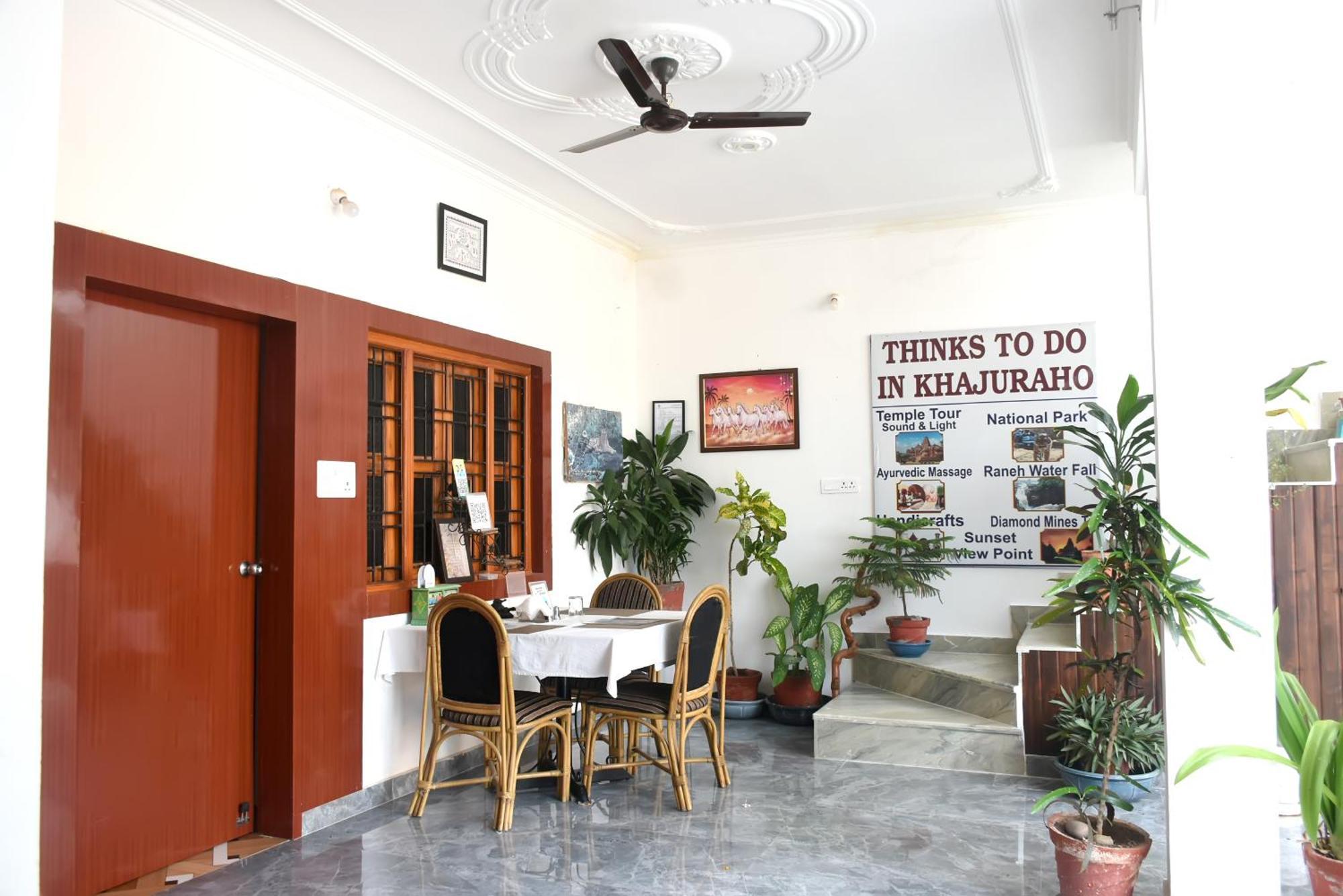 Khajuraho Glory Homestay Eksteriør bilde
